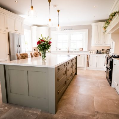Traditional In-Frame Luxury Kitchen