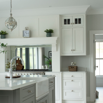 Previous thumb