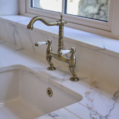 Brilliant White Kitchen27